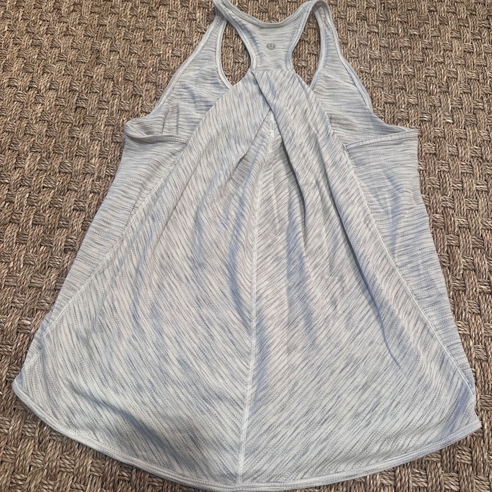 Lululemon Performance Tank - Picture 2 of 3
